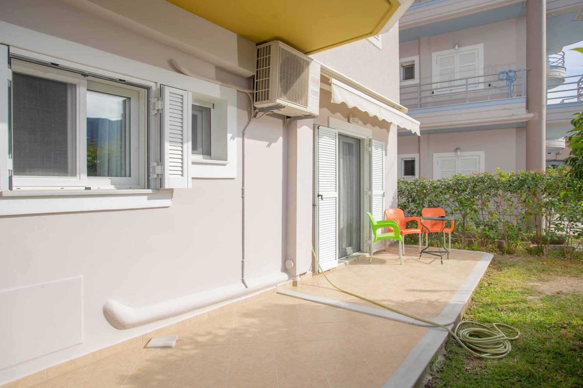 Despina'S House Apartment นีดรี ภายนอก รูปภาพ