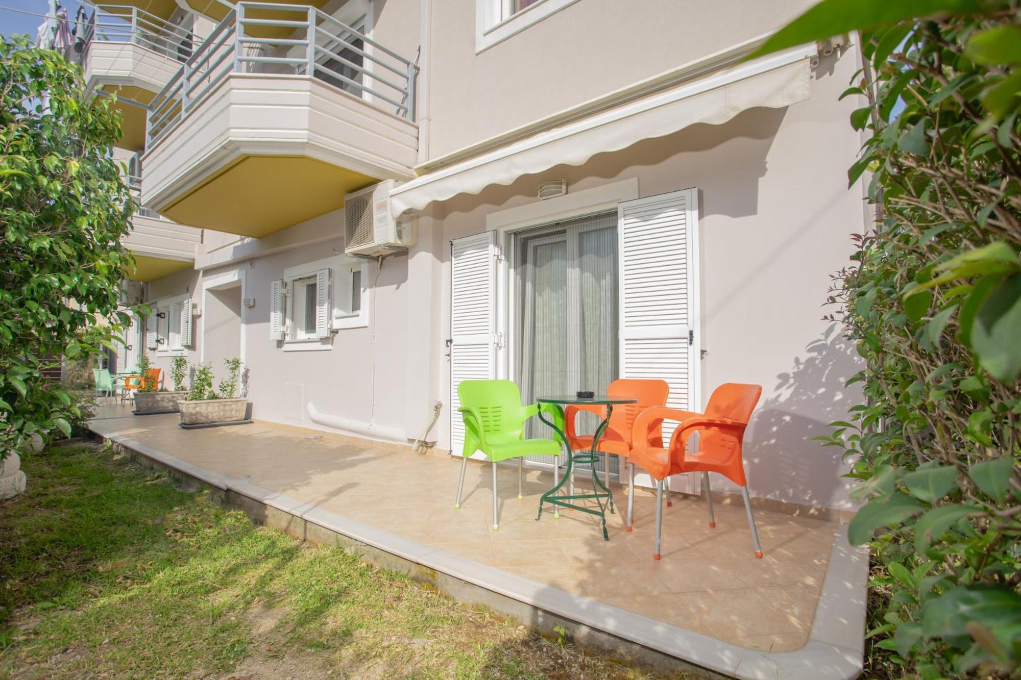 Despina'S House Apartment นีดรี ภายนอก รูปภาพ